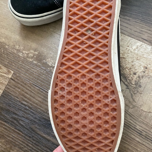 Women’s size 9 Vans - Picture 1 of 2